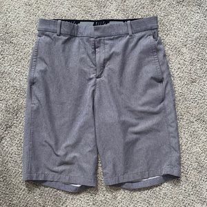 MENS Nike Golf Shorts size 30 (M)